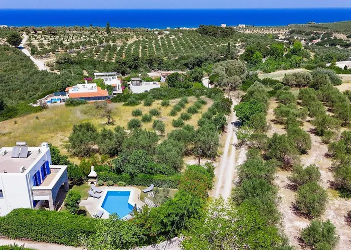 Villa Irini With Heated Pool, By Hellocrete *