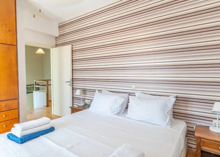 Irini With Heated Pool, By Hellocrete Rethymno