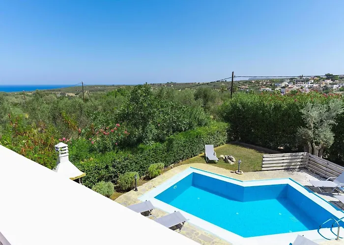 Irini With Heated Pool, By Hellocrete * Rethymno